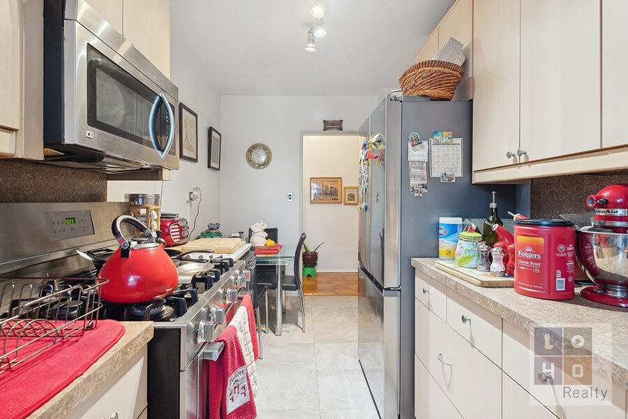 570 Grand Street H1405 Lower East Side New York NY 10002