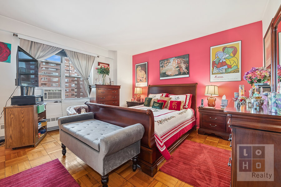 570 Grand Street H1405 Lower East Side New York NY 10002