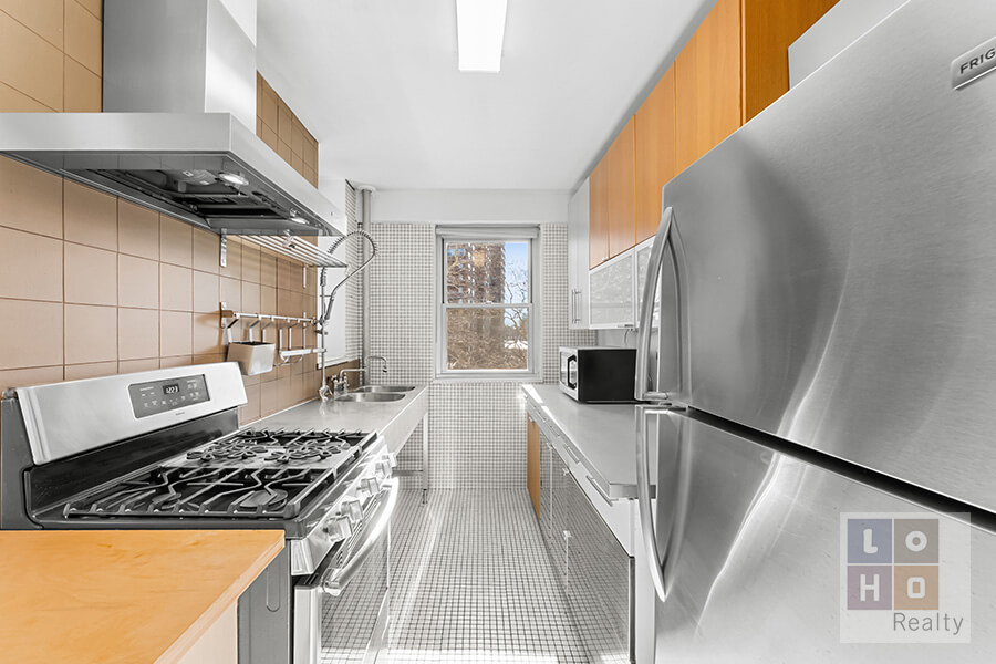 572 Grand Street Lower East Side New York NY 10002