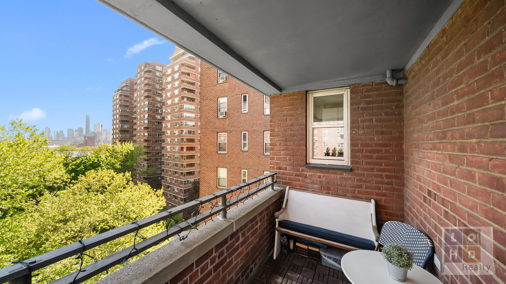572 Grand Street G803 Lower East Side New York NY 10002