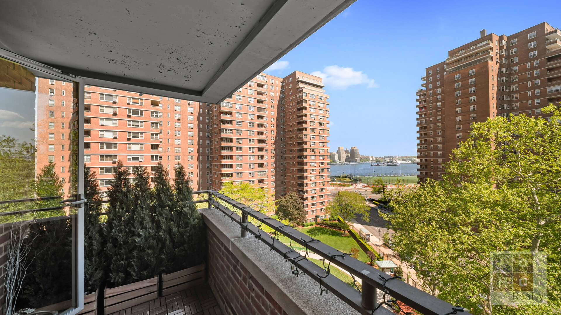 572 Grand Street G803 Lower East Side New York NY 10002
