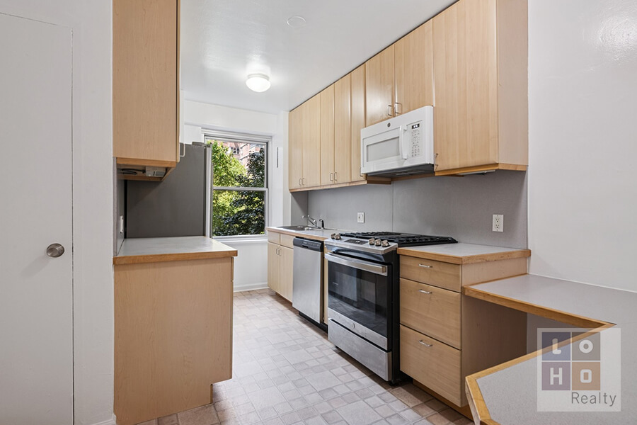 577 Grand Street 205 Lower East Side New York NY 10002