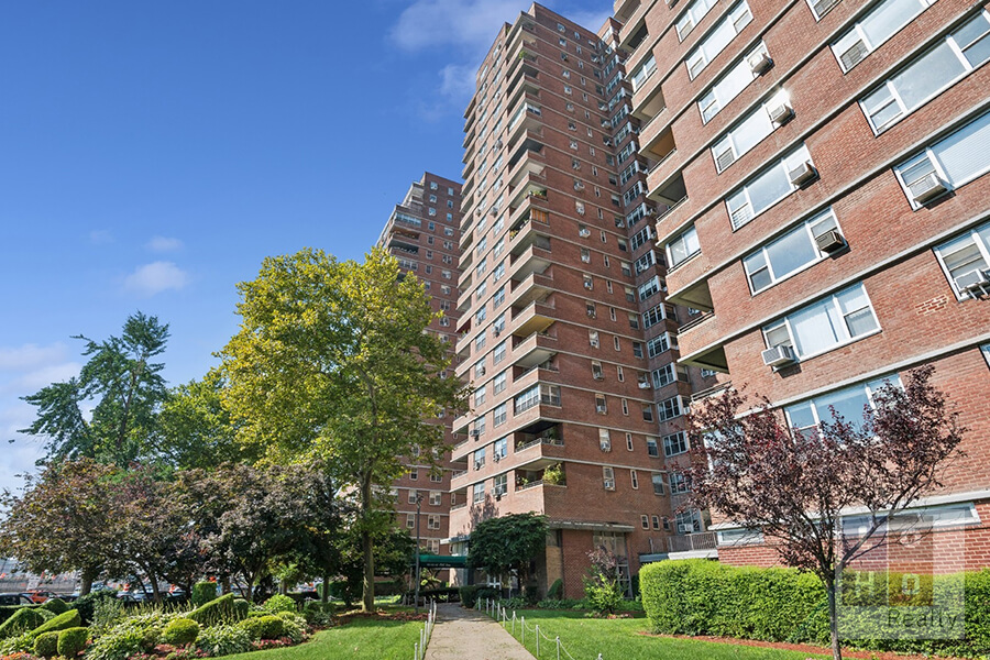 577 Grand Street 205 Lower East Side New York NY 10002