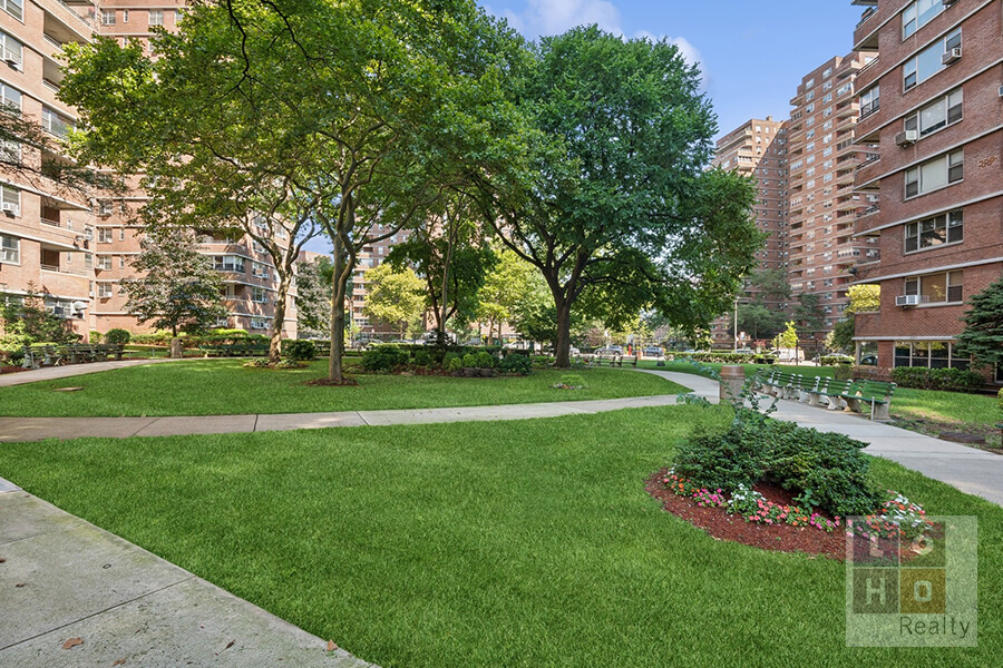 575 Grand Street 506 Lower East Side New York NY 10002